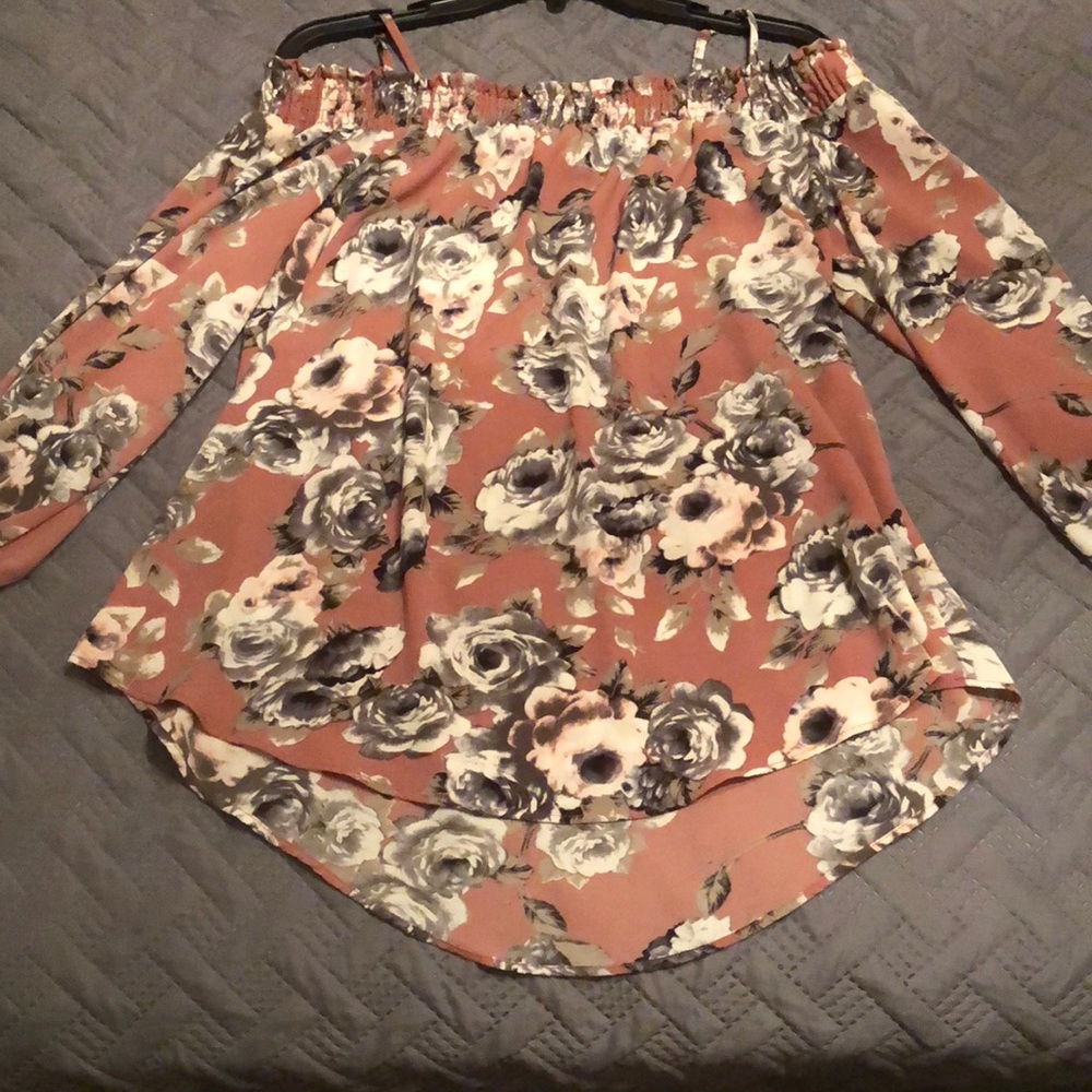 A’Gaci off the shoulder top